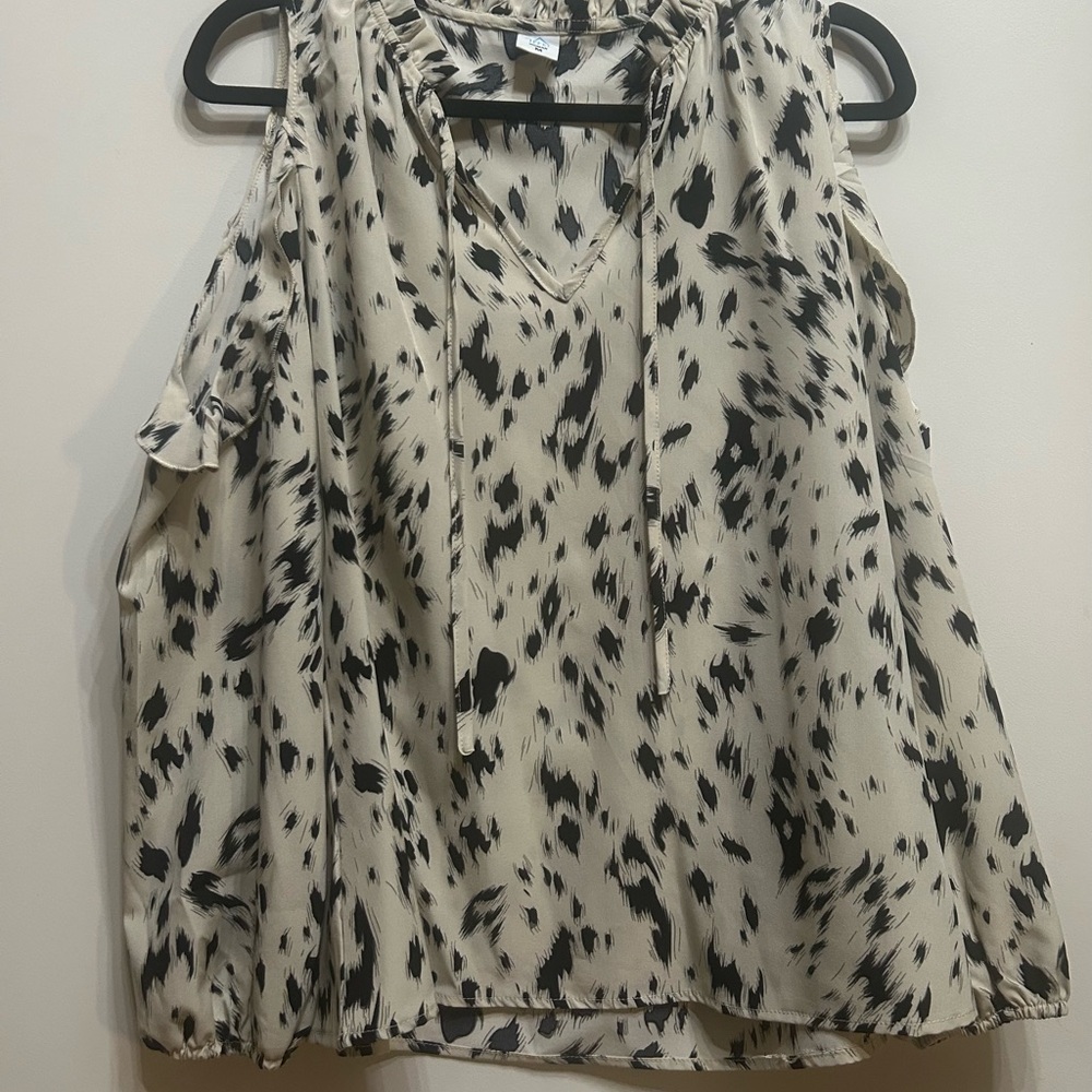 Women’s cold shoulder blouse